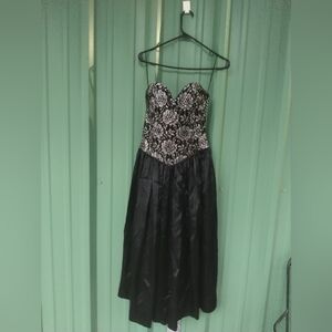 Women's Black Sparkly Formal Midi Dress Size Medium Floral 80s 1980s